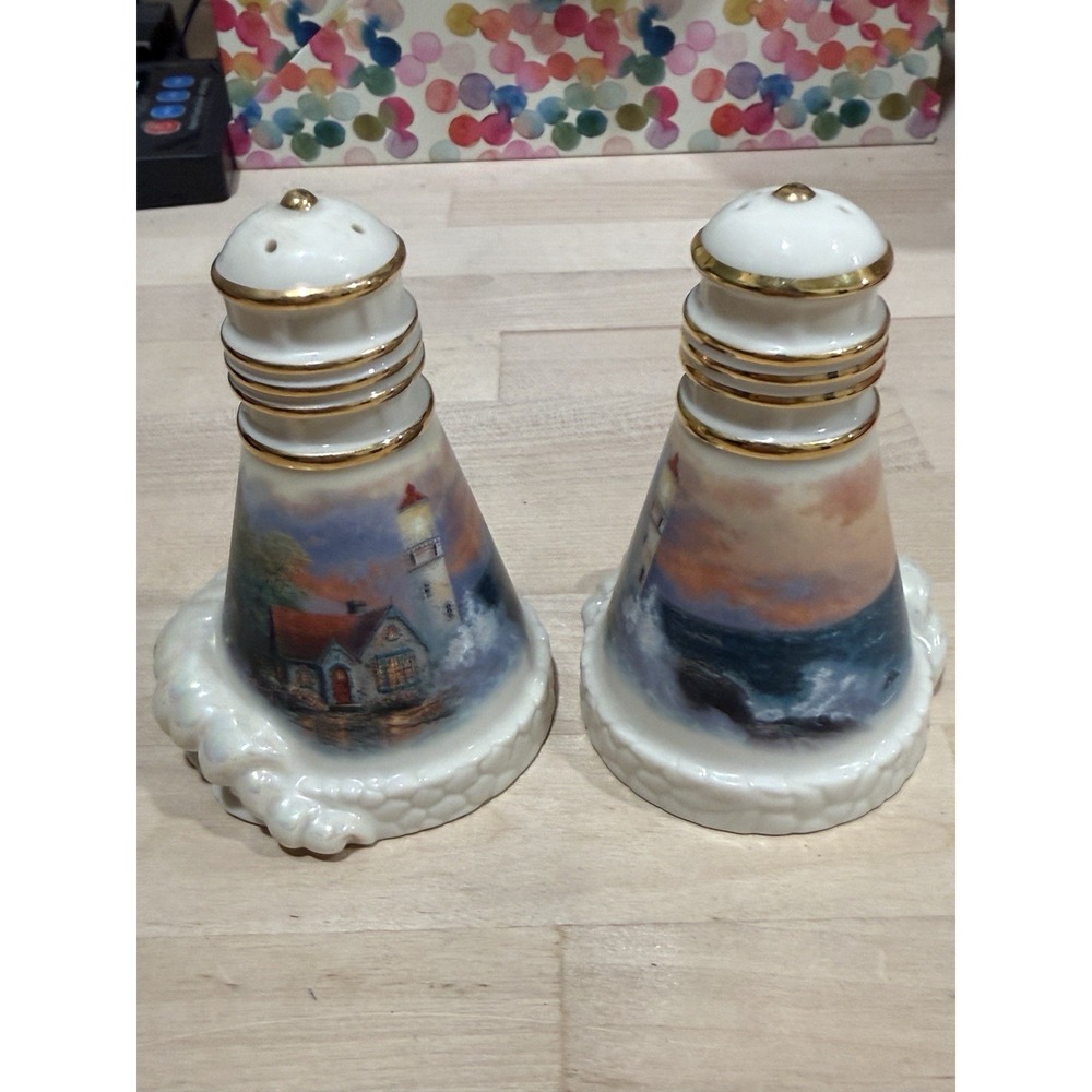 Lenox 2002 Thomas Kinkade Lighthouse Handmade Salt And Pepper Shaker With Labels
